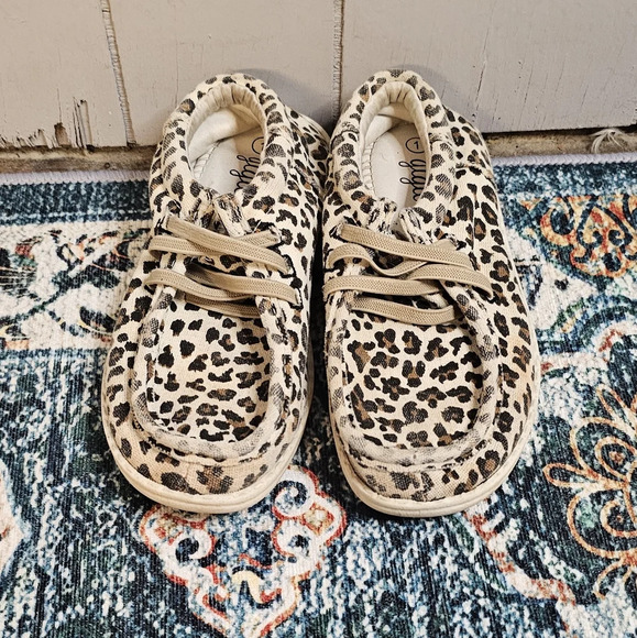 Gigil Cheetah Girls Moccasins Slip On, Size 1 - Picture 1 of 10